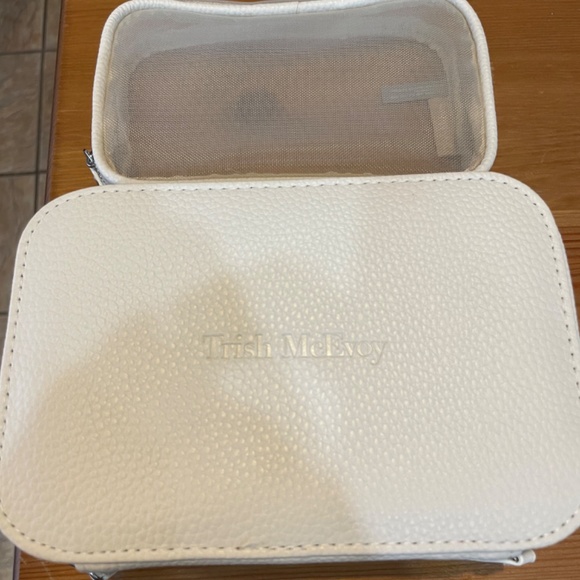 Trish McEvoy planner - Picture 2 of 5